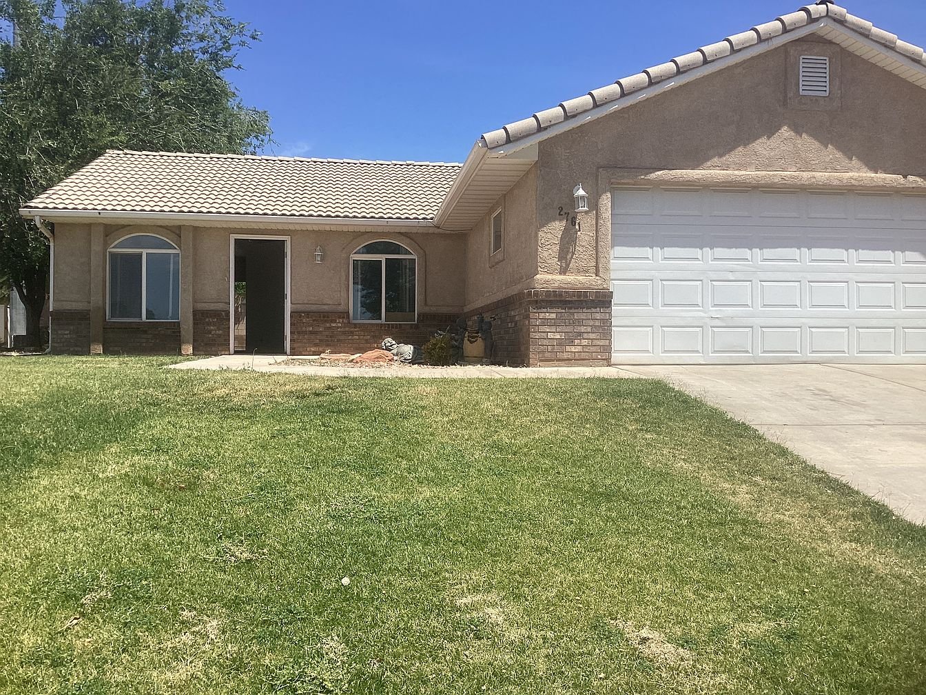 Saint George House: 2761 E 350 N