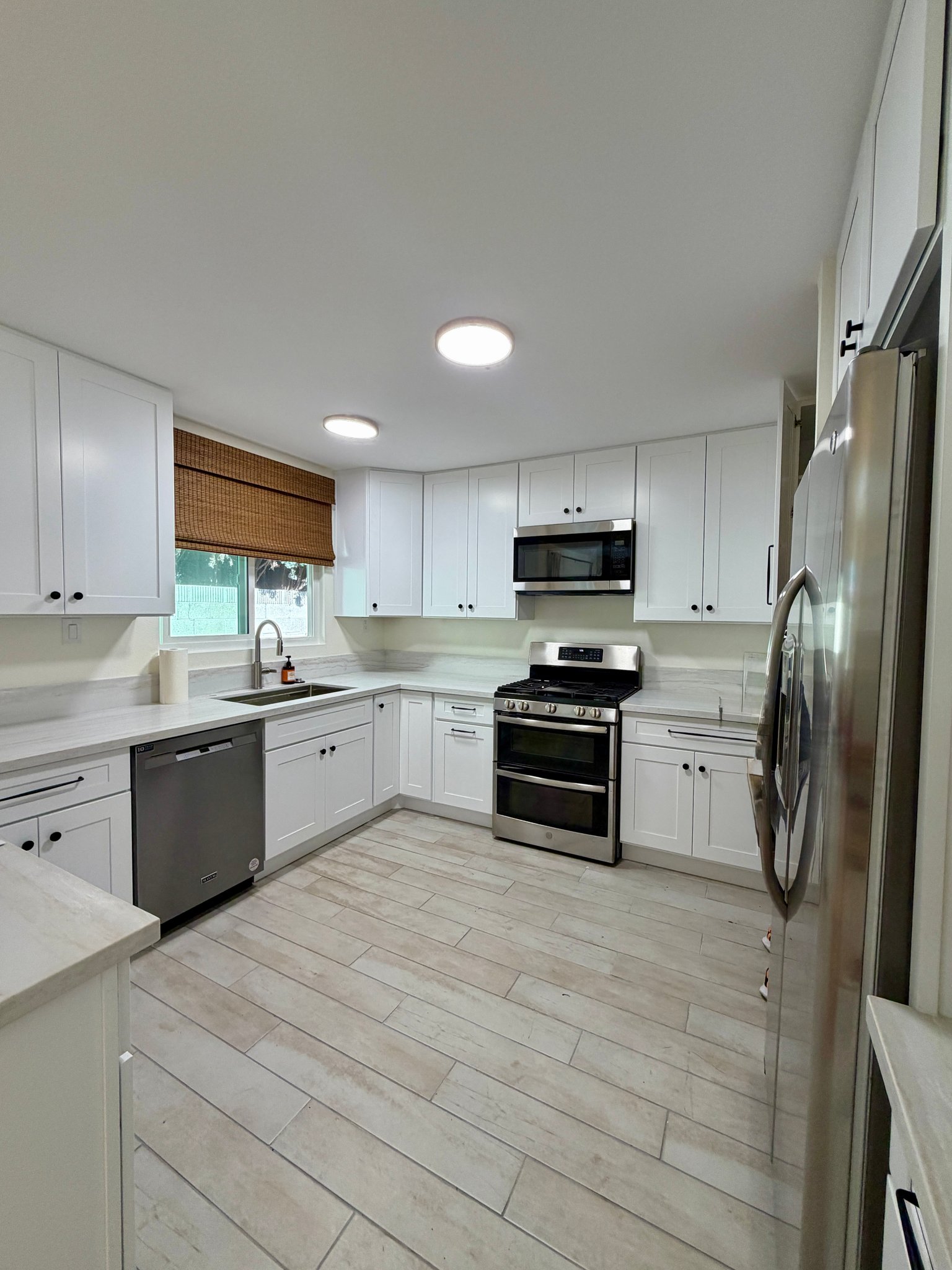Orange House: 385 N Harwood St