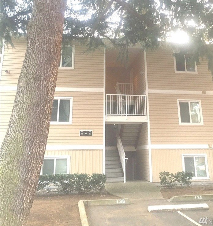 Kirkland Condo: 12515 NE 132nd CT