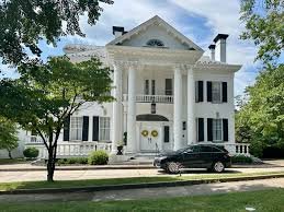 Cumberland Apartment: 528 Washington St