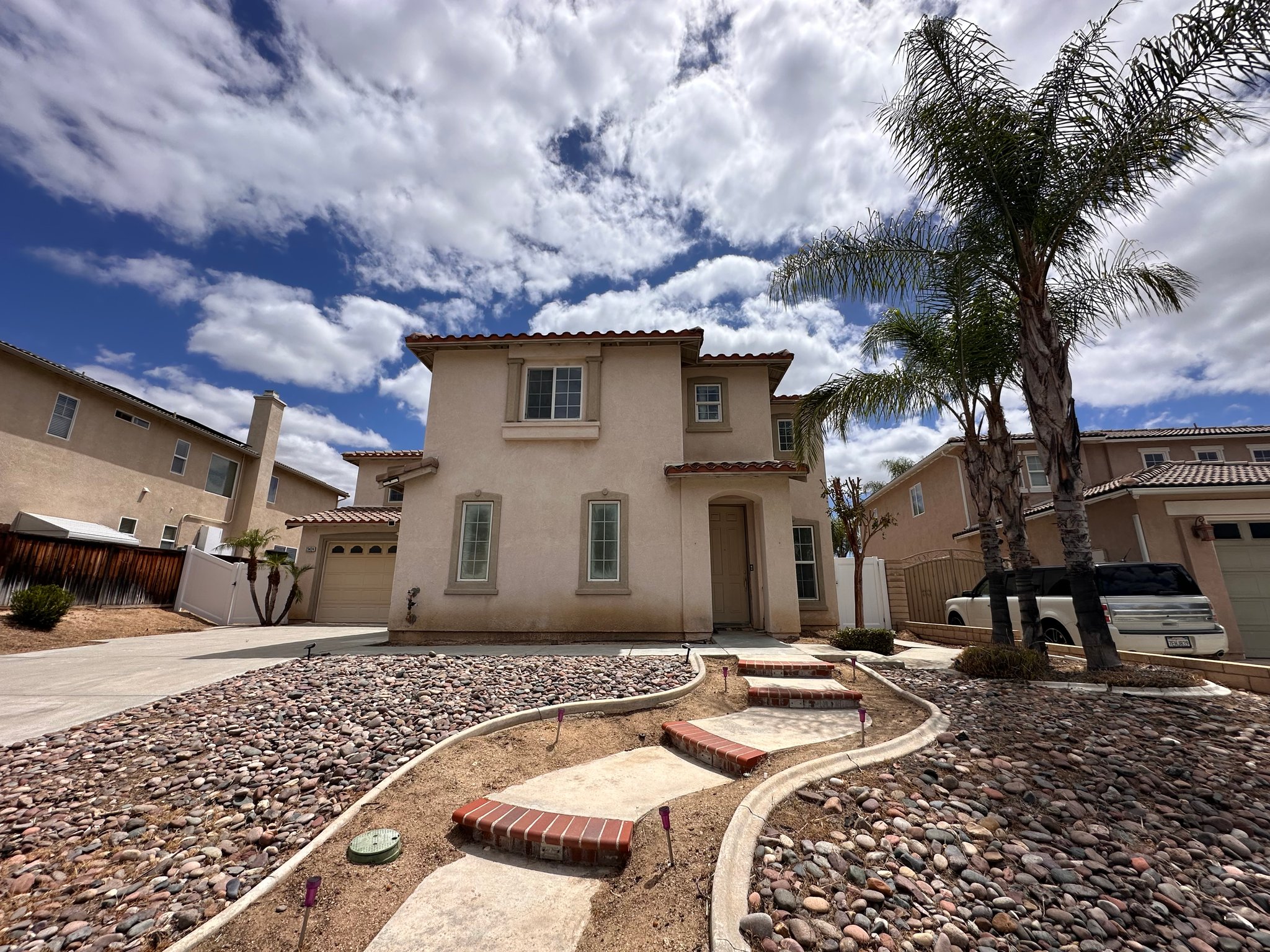 Murrieta House: 23424 Caliente Springs