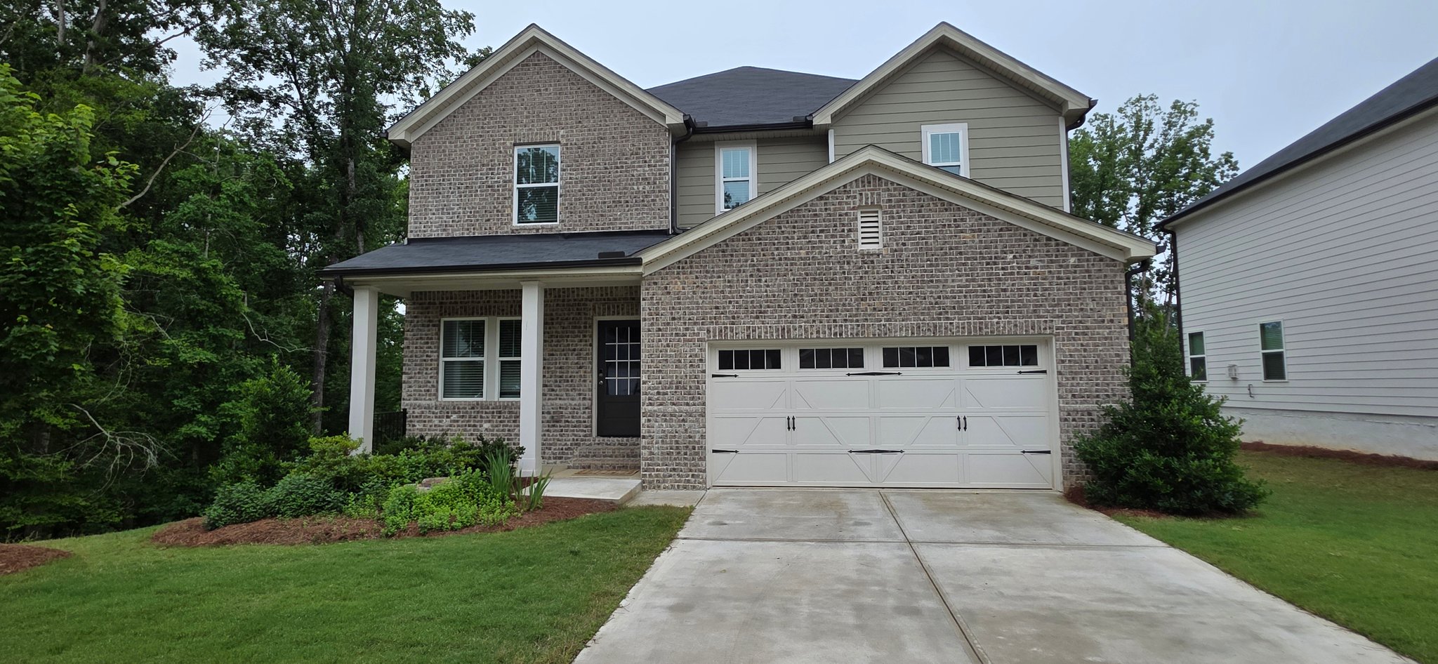 Dawsonville House: 164 Long Leaf St