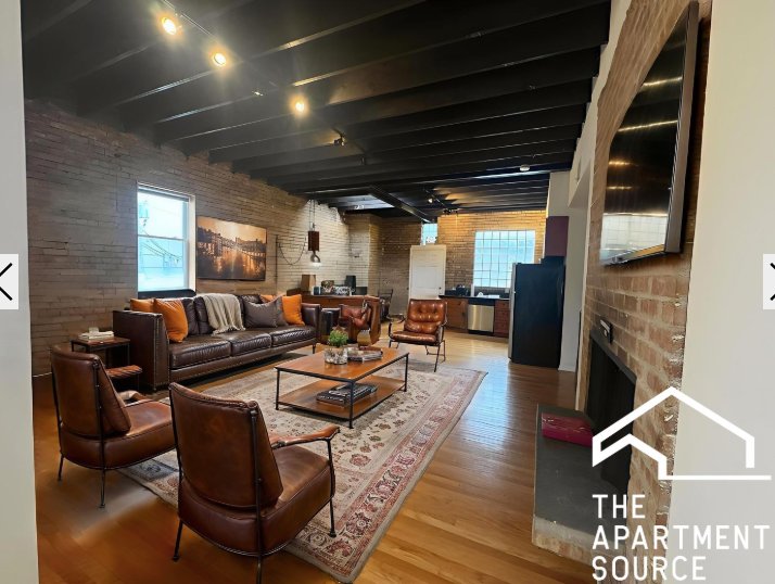 Chicago Condo: 916 West Belmont Ave