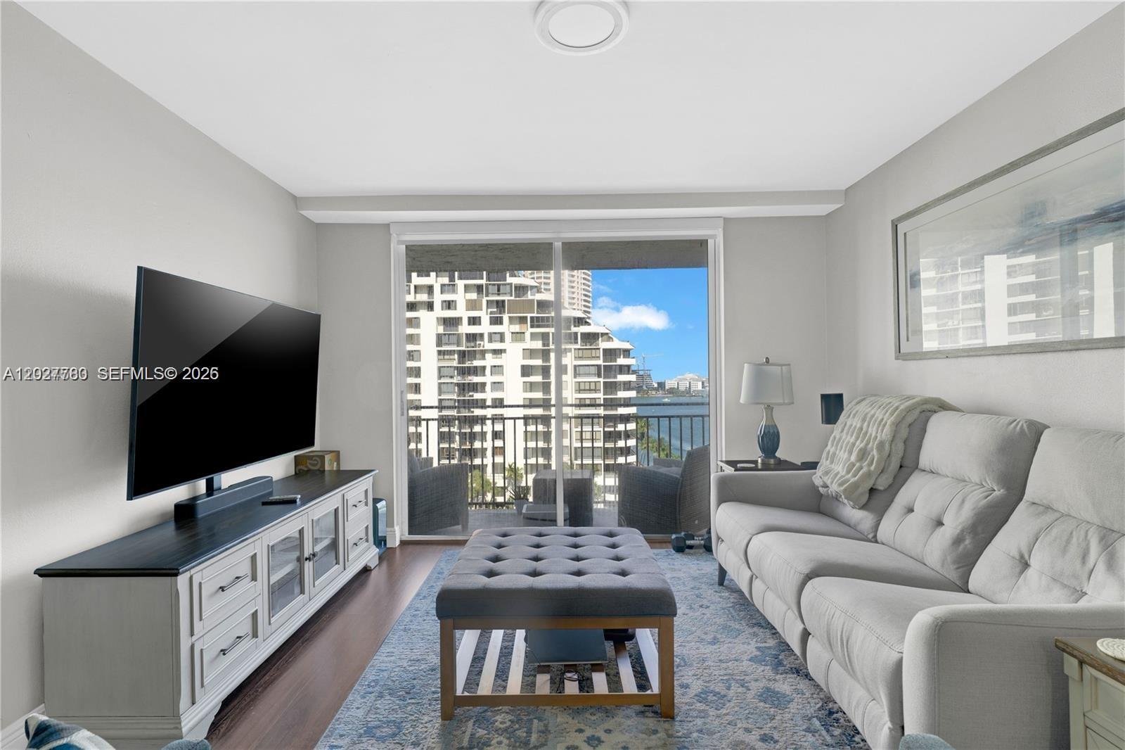 Miami Condo: 770 Claughton Island Dr