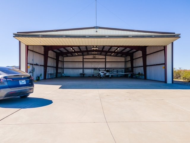 Aguila House: 51207 W Iver Road