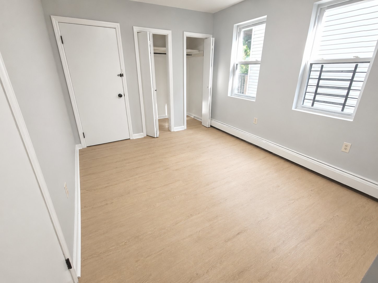 Newark Condo: 50 Halsted St