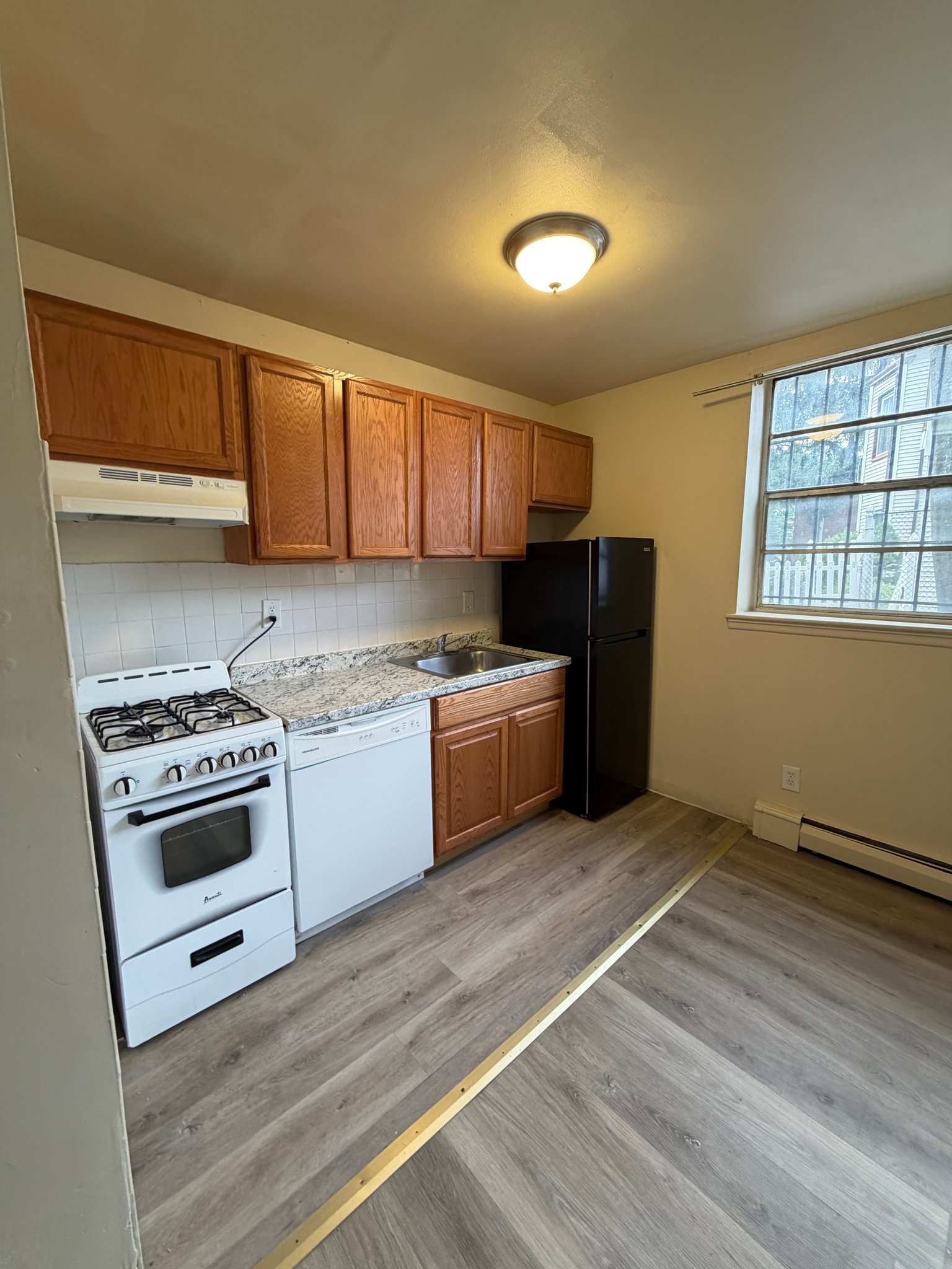 East Orange Apartment: 76 E Park St