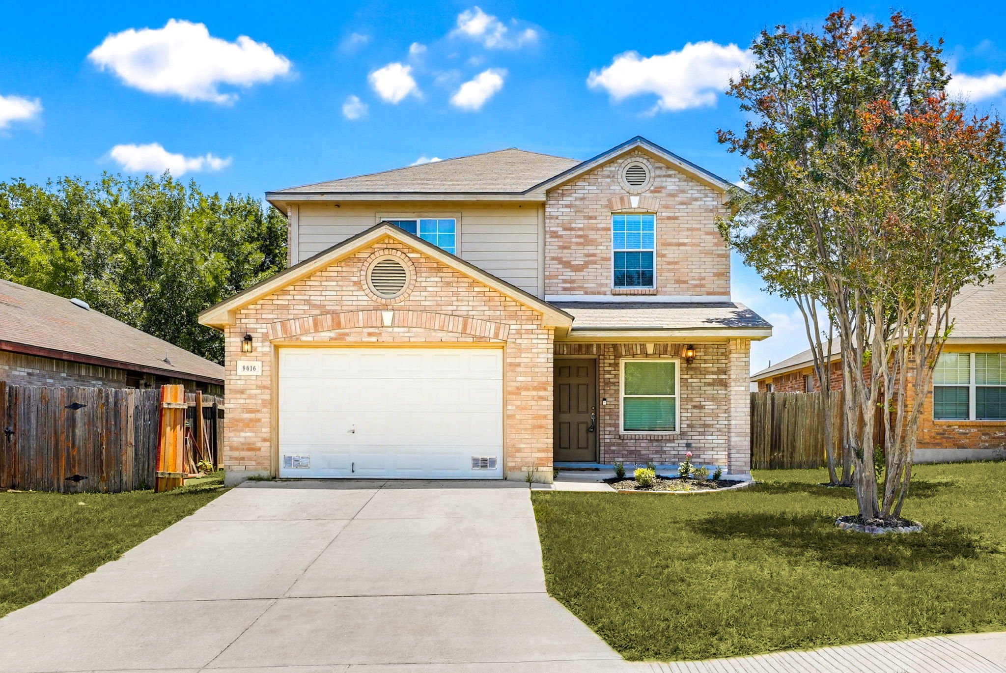 San Antonio House: 9616 Kennebec Way