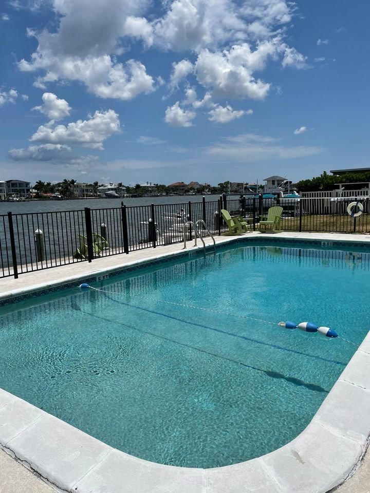 Dunedin Apartment: 2521 Gary Circle