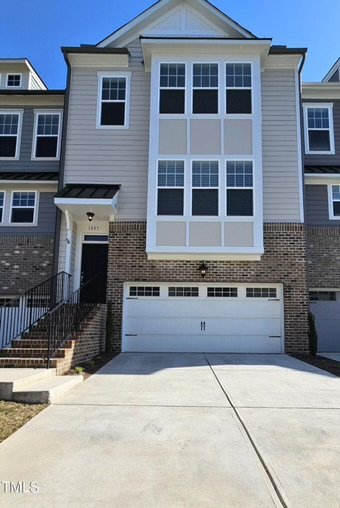 Apex Townhome: 1025 Lathrop Ln