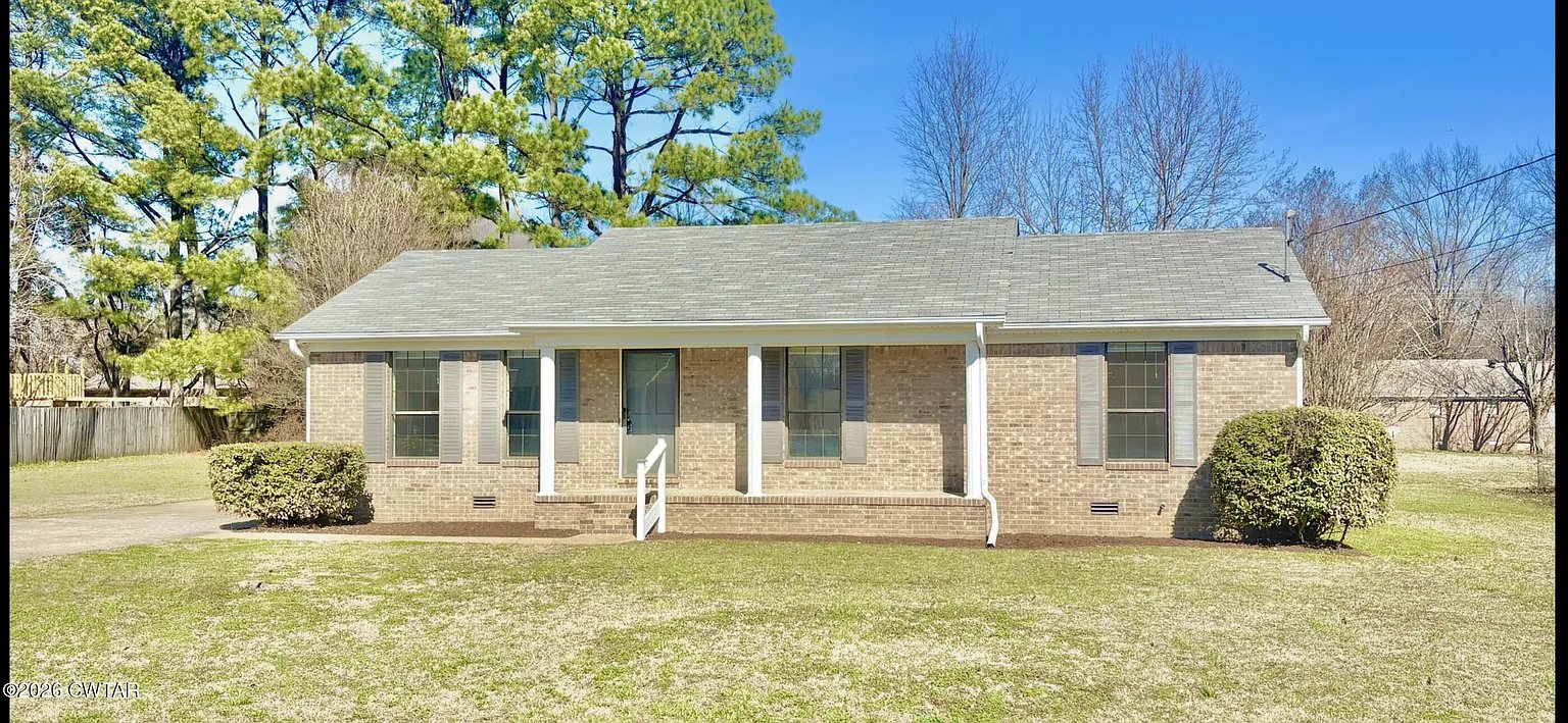 Jackson House: 52 University Cove