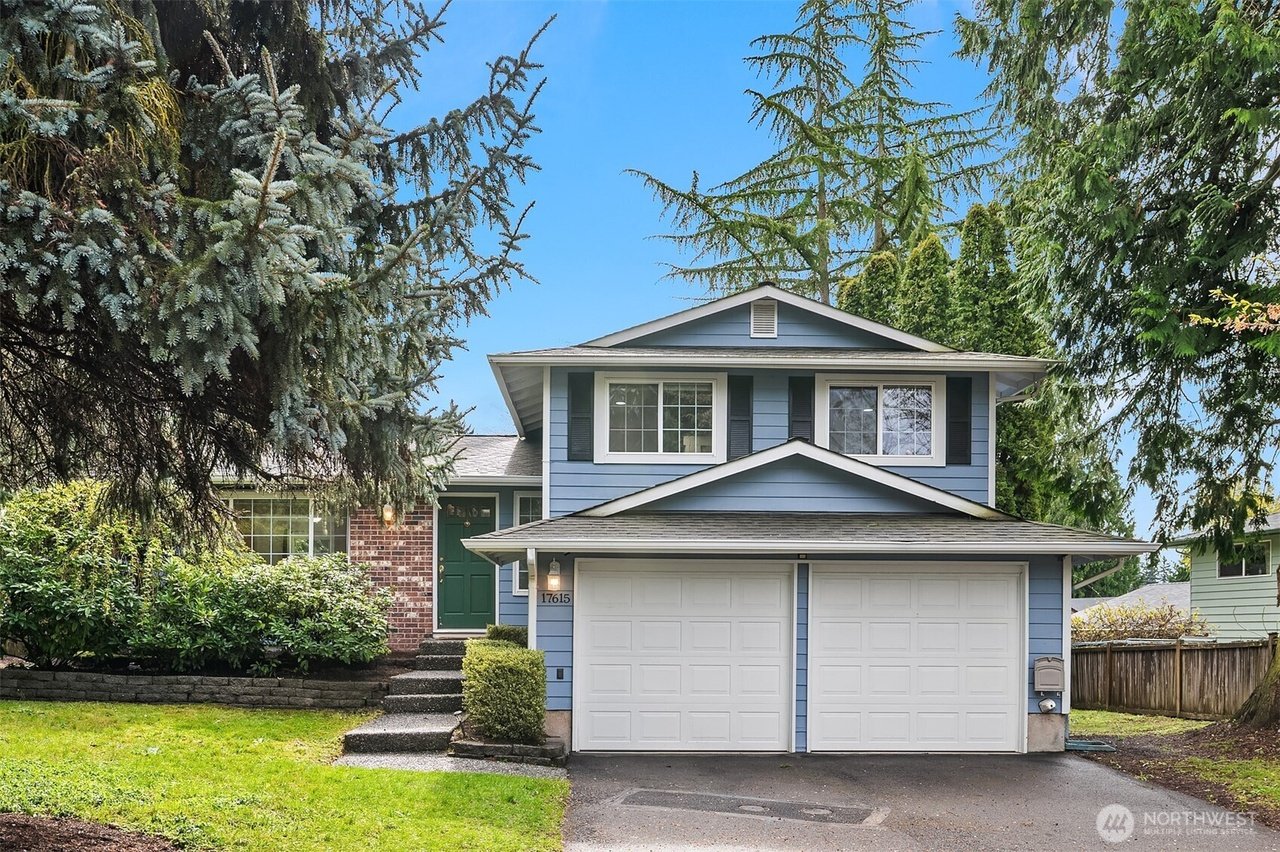 Bothell House: 17615 Brook Blvd