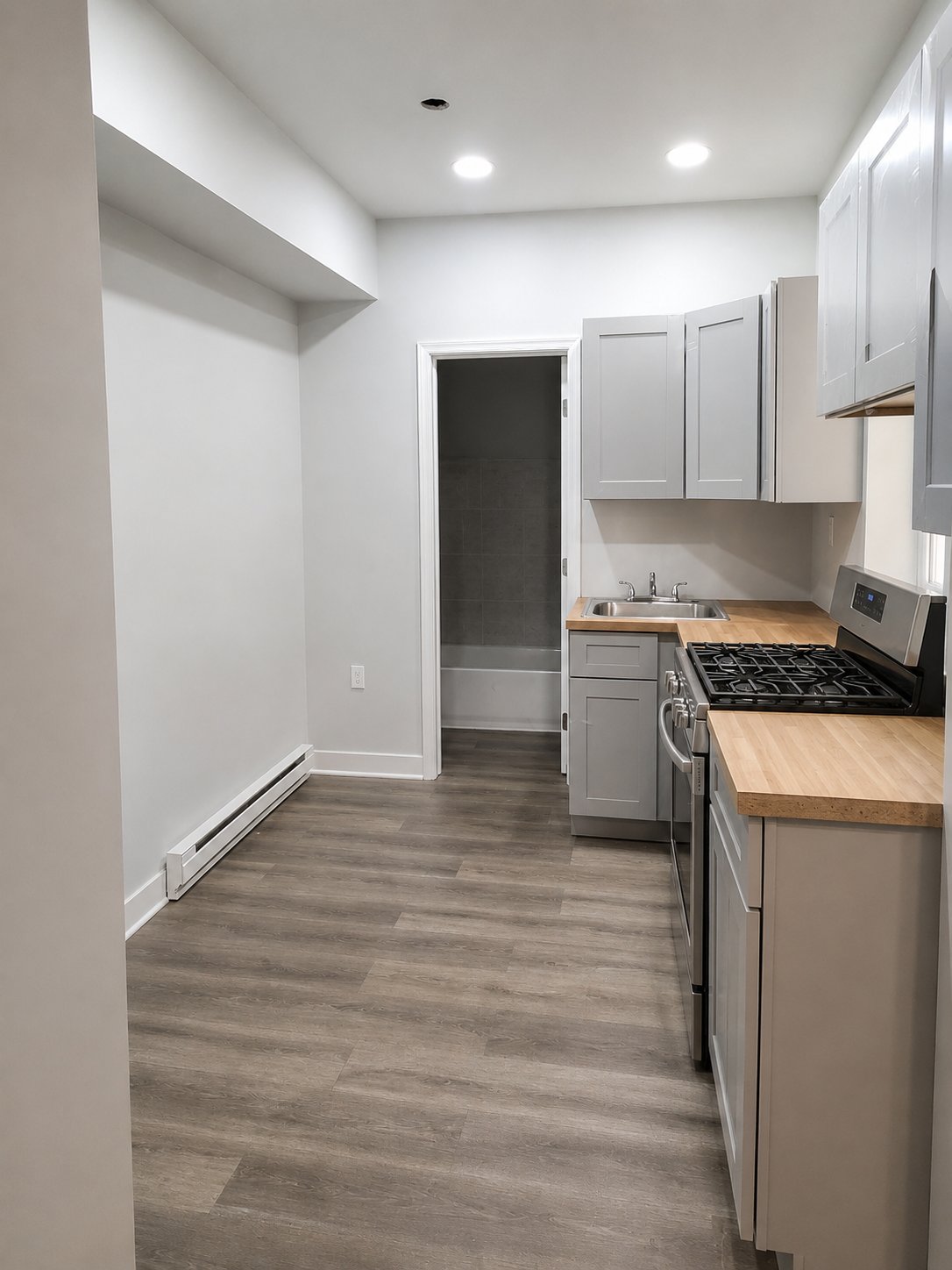 Baltimore Apartment: 709 N Carrollton Ave