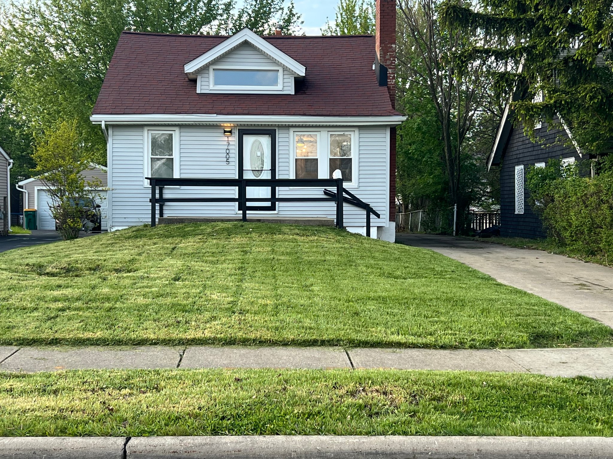 Maple Heights House: 17005 Mapleboro Ave