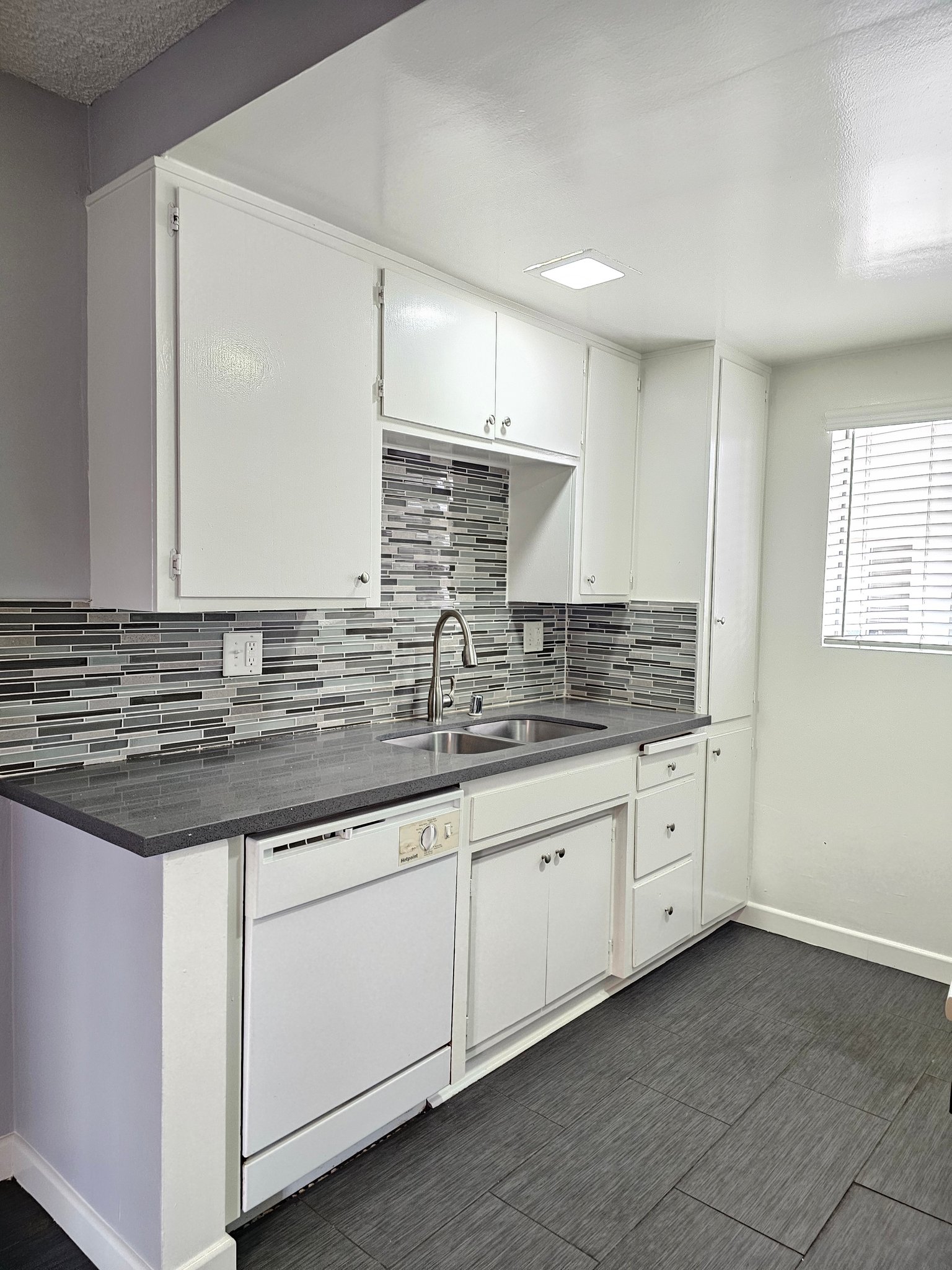Torrance Apartment: 20810 Amie Ave