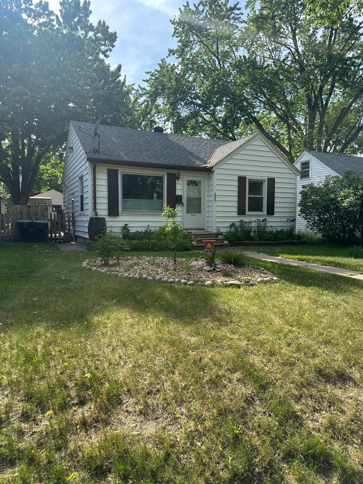 Minneapolis House: 5049 North Washburn Avenue