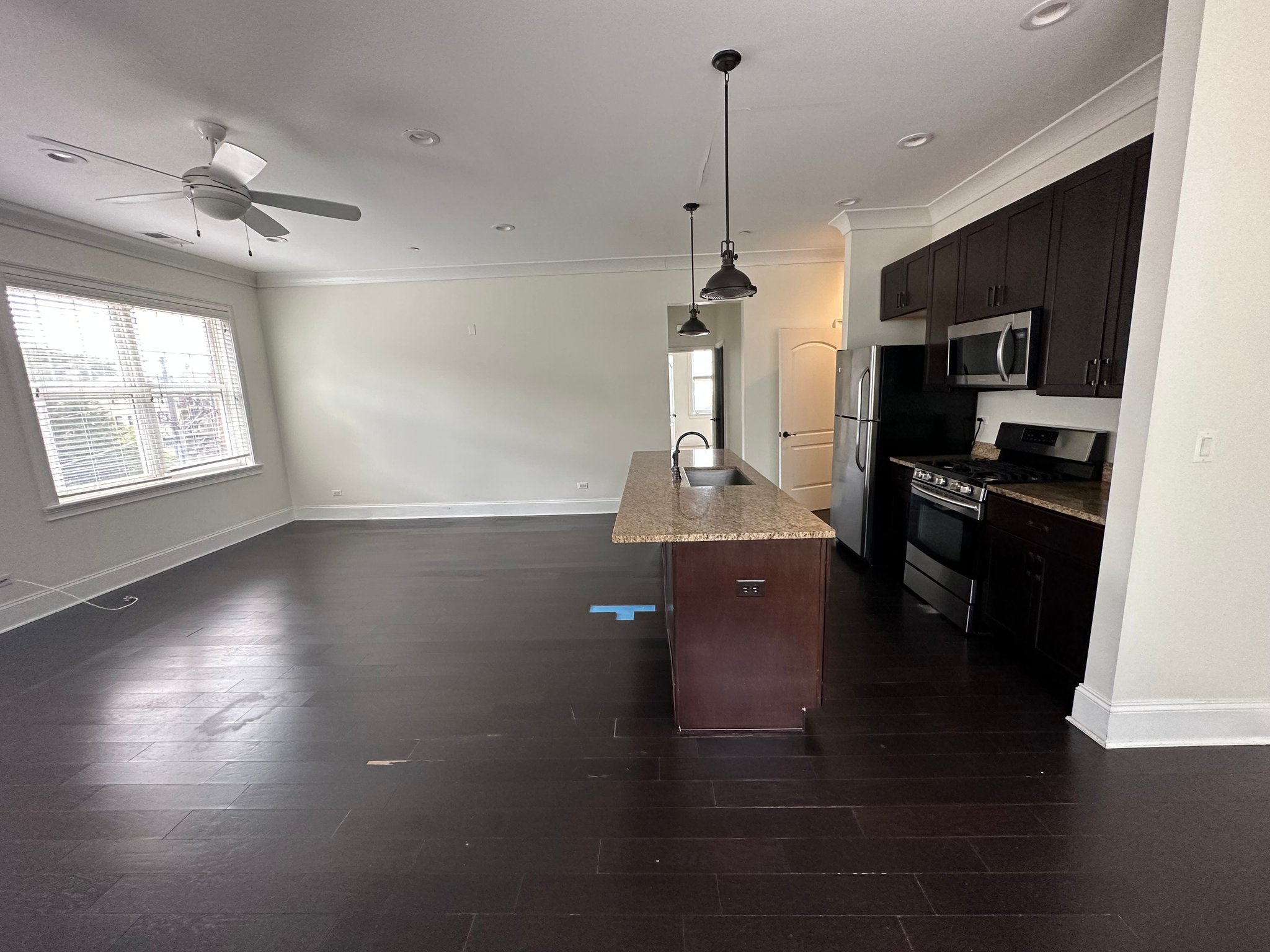 Evanston Apartment: 2500 Green Bay