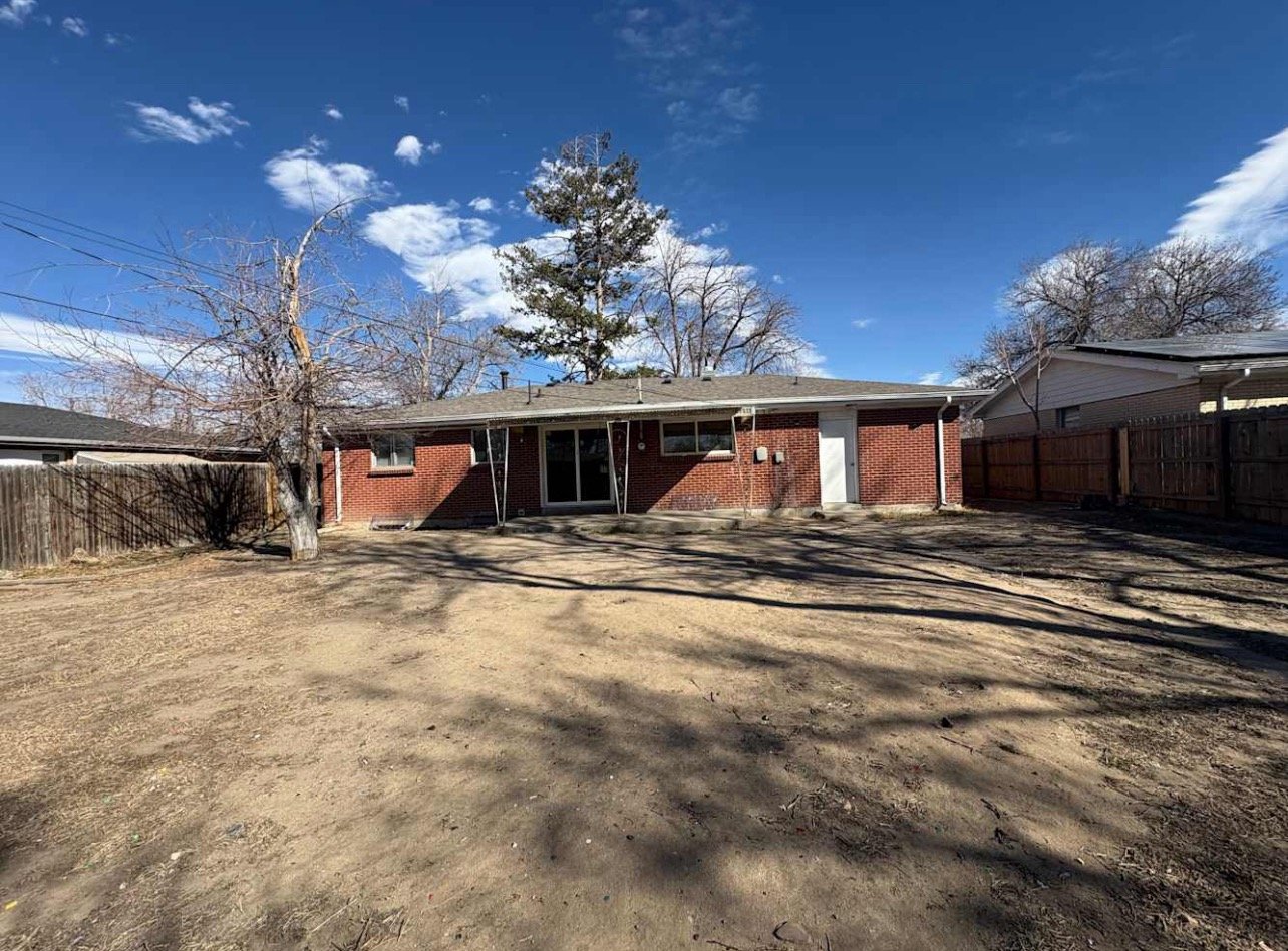 Aurora House: 3145 Worchester St