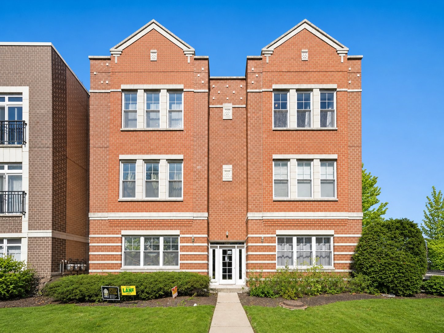 Chicago Condo: 2204 N Natchez