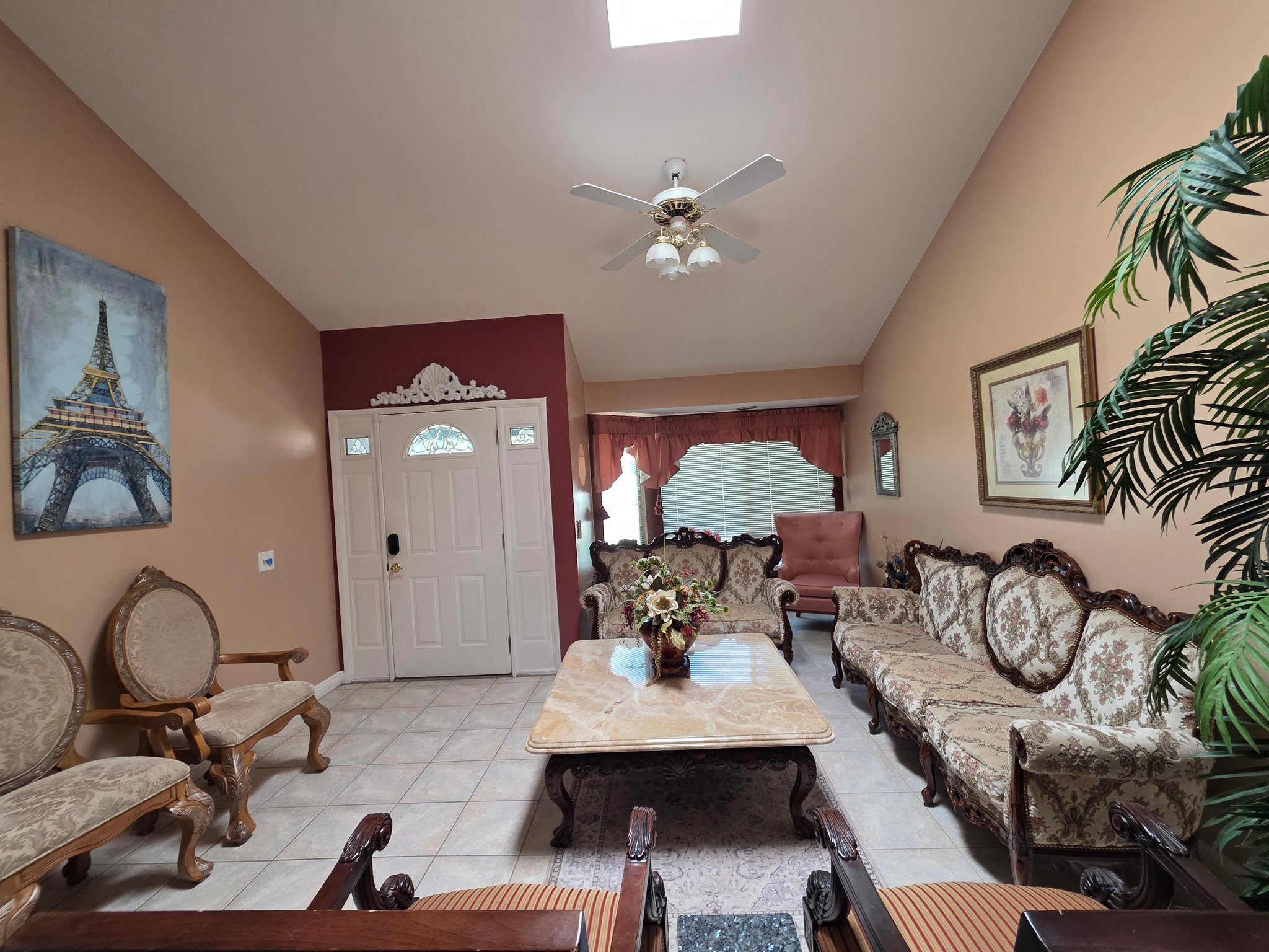 Highland House: 3154 Luxurious Highland Sanctuary