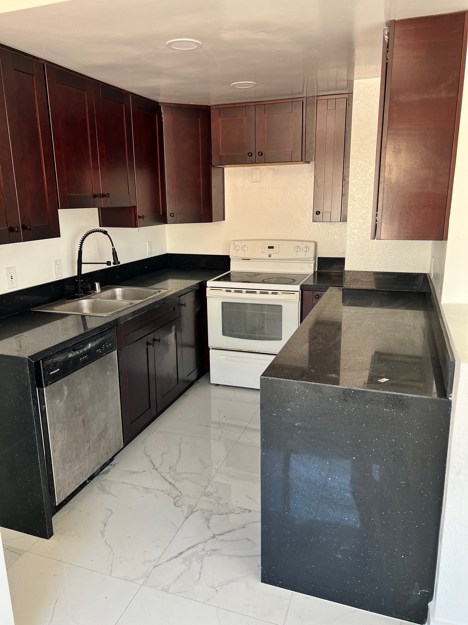 Spring Valley Apartment: 3634 S Barcelona St