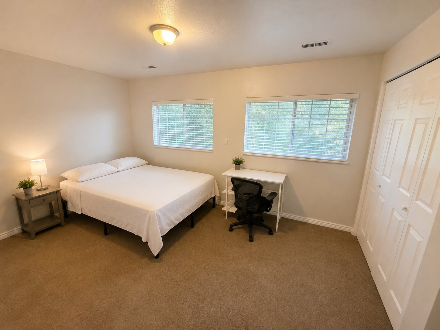 MILLCREEK Single Room: 546 E DELNO DR
