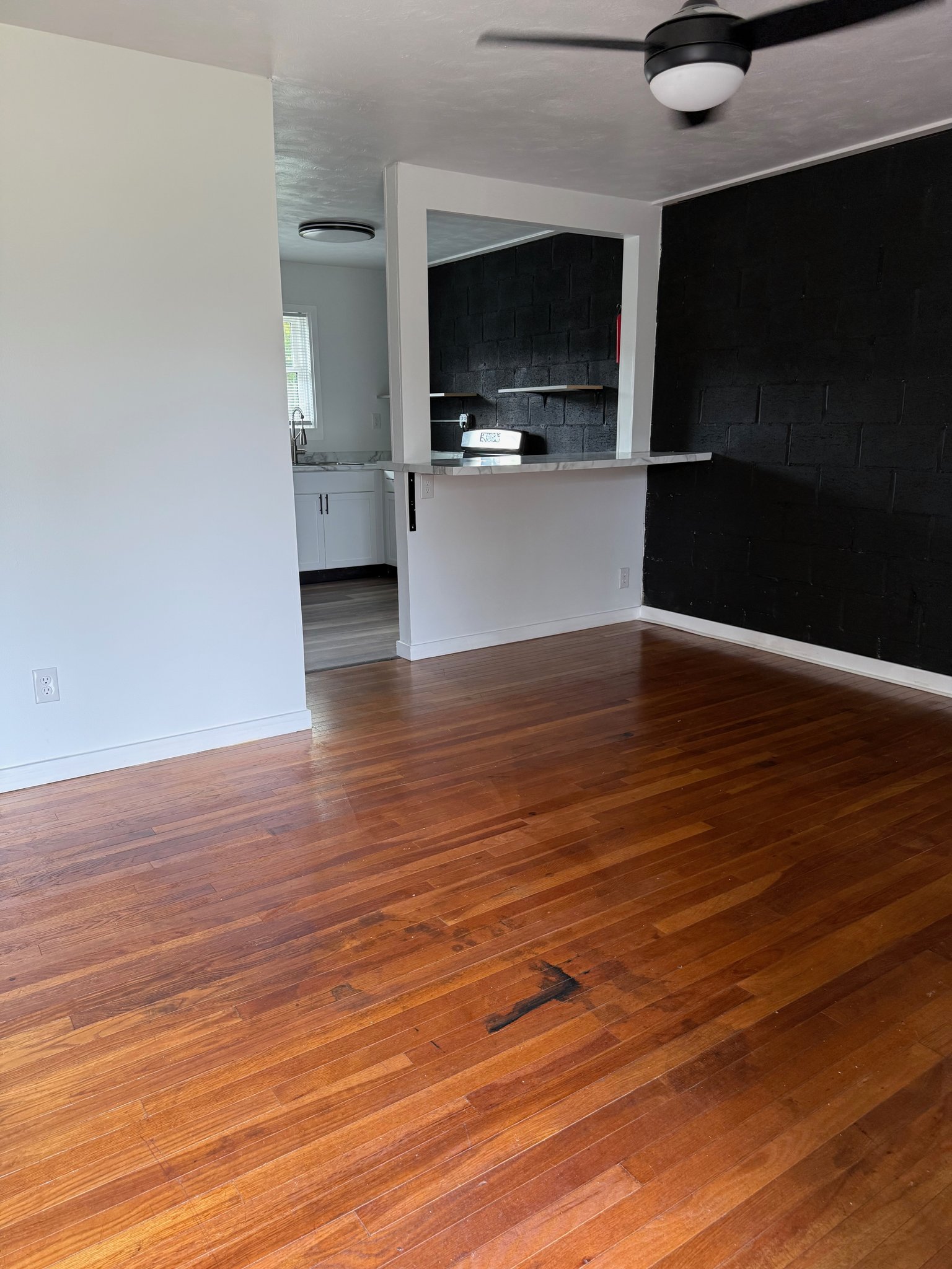PLAINFIELD Apartment: 652 E MAIN ST