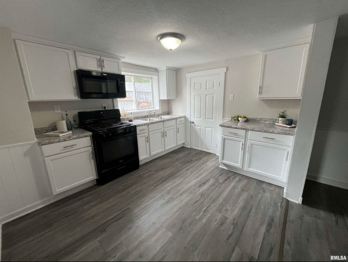 East Moline House: 1821 27th Ave