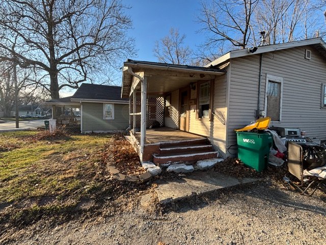 Decatur House: 2618 E Garfield Ave