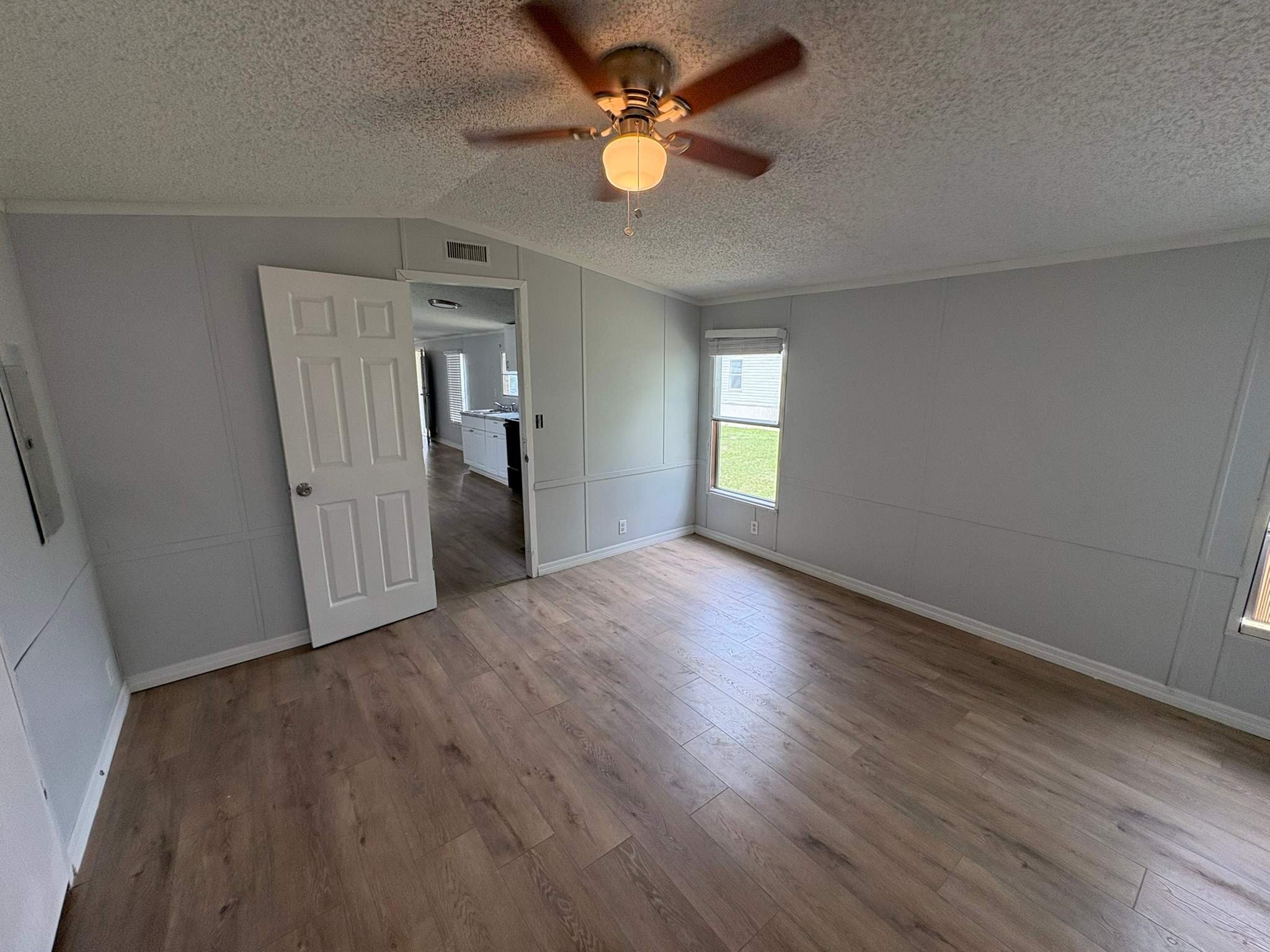 Cordele House: 306 E Rockhouse Road,