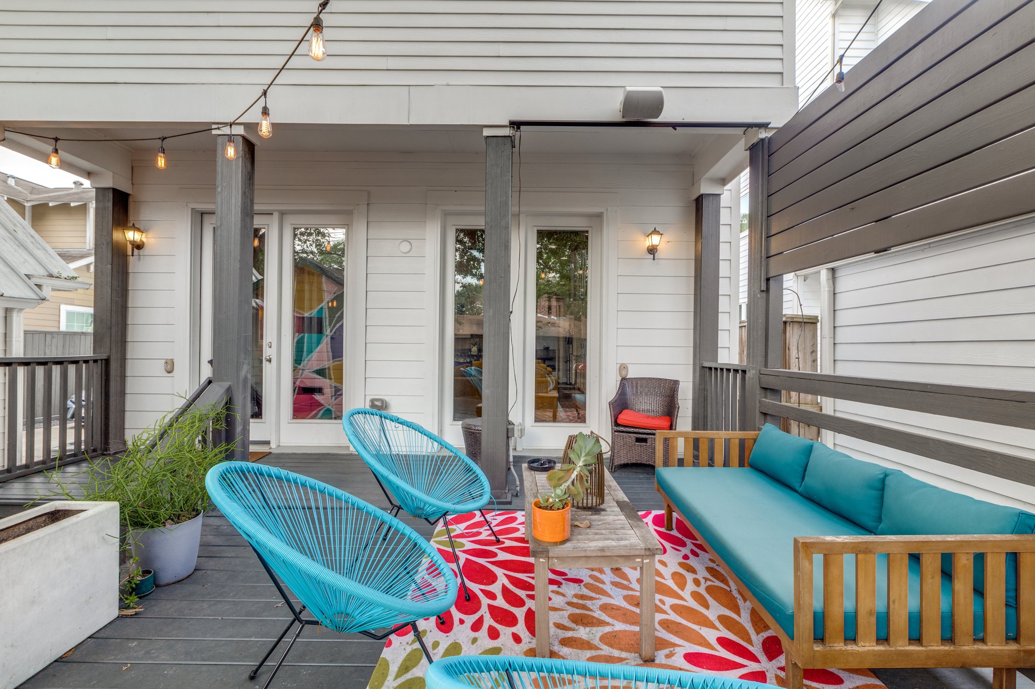 Houston House: 4535 Polk St