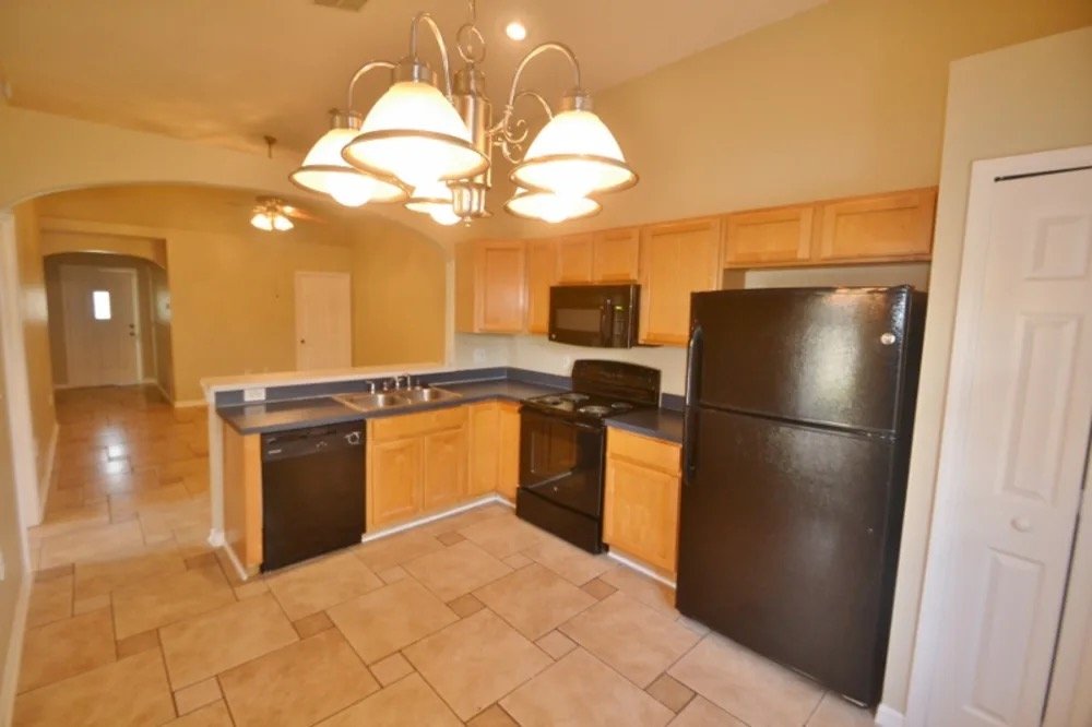 Saint Cloud House: 2912 Summer Winds Cir