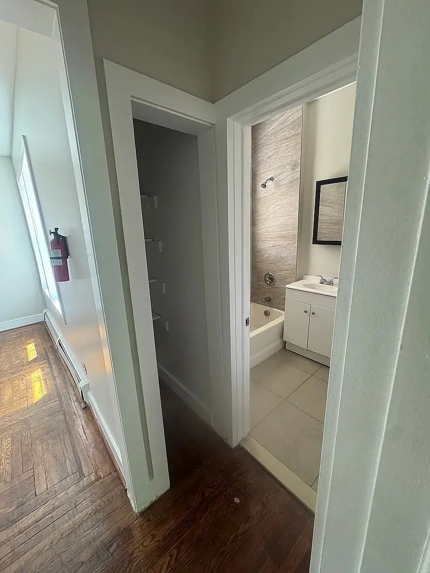 Newark Apartment: 901 Bergen Street