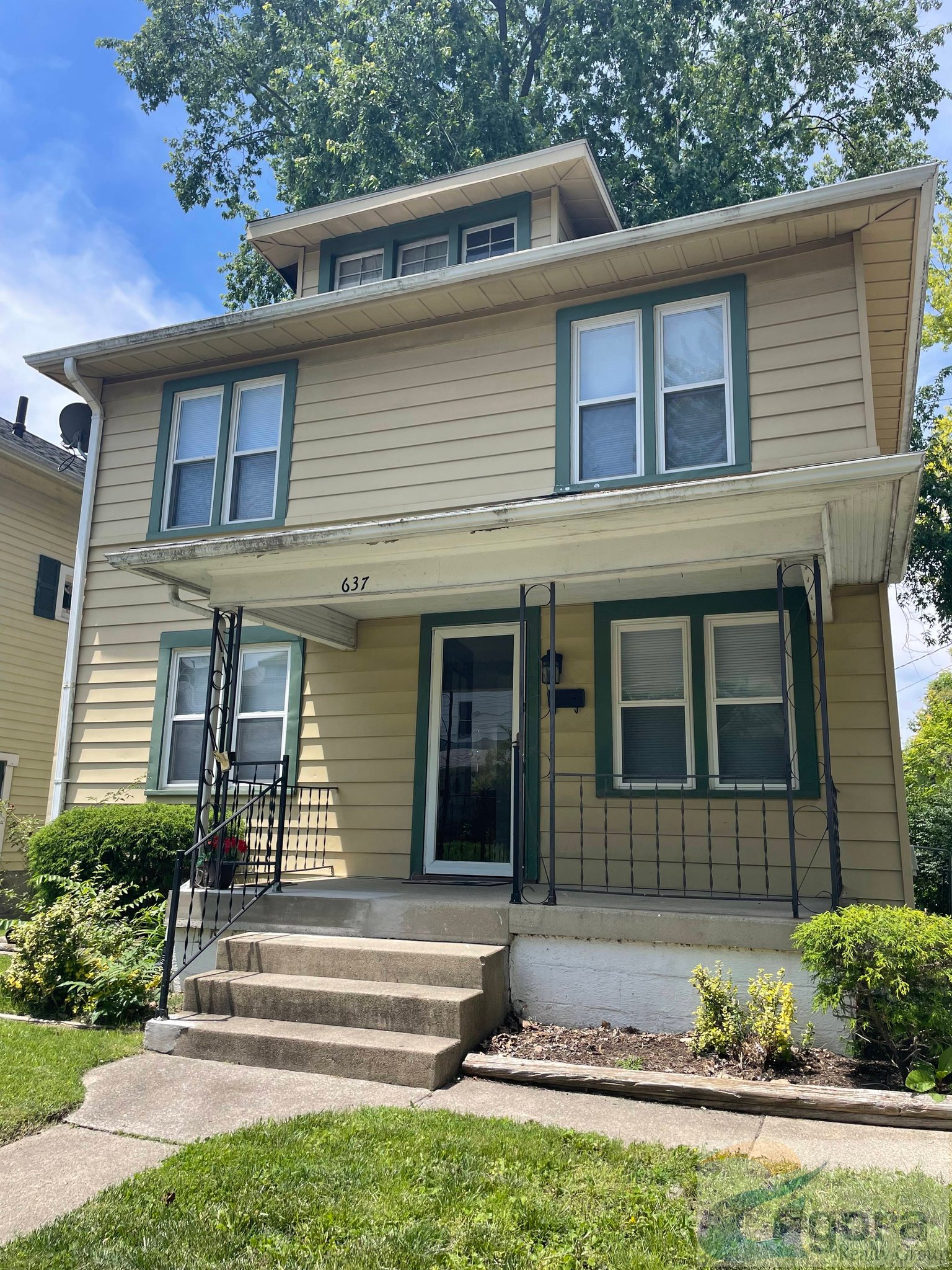 Dayton House: 637 Creighton Ave