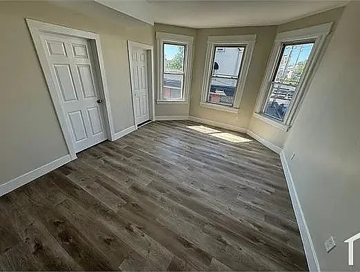 Newark Apartment: 28 Wainwright St