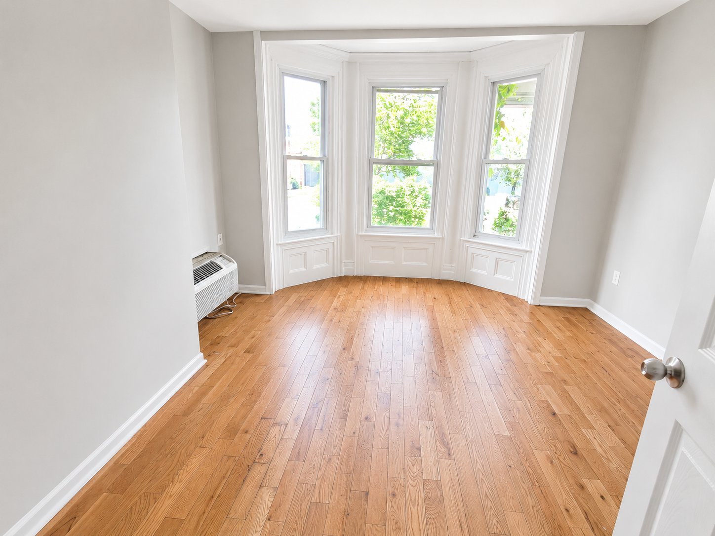 Newark Condo: 738 Clinton Ave, , NJ