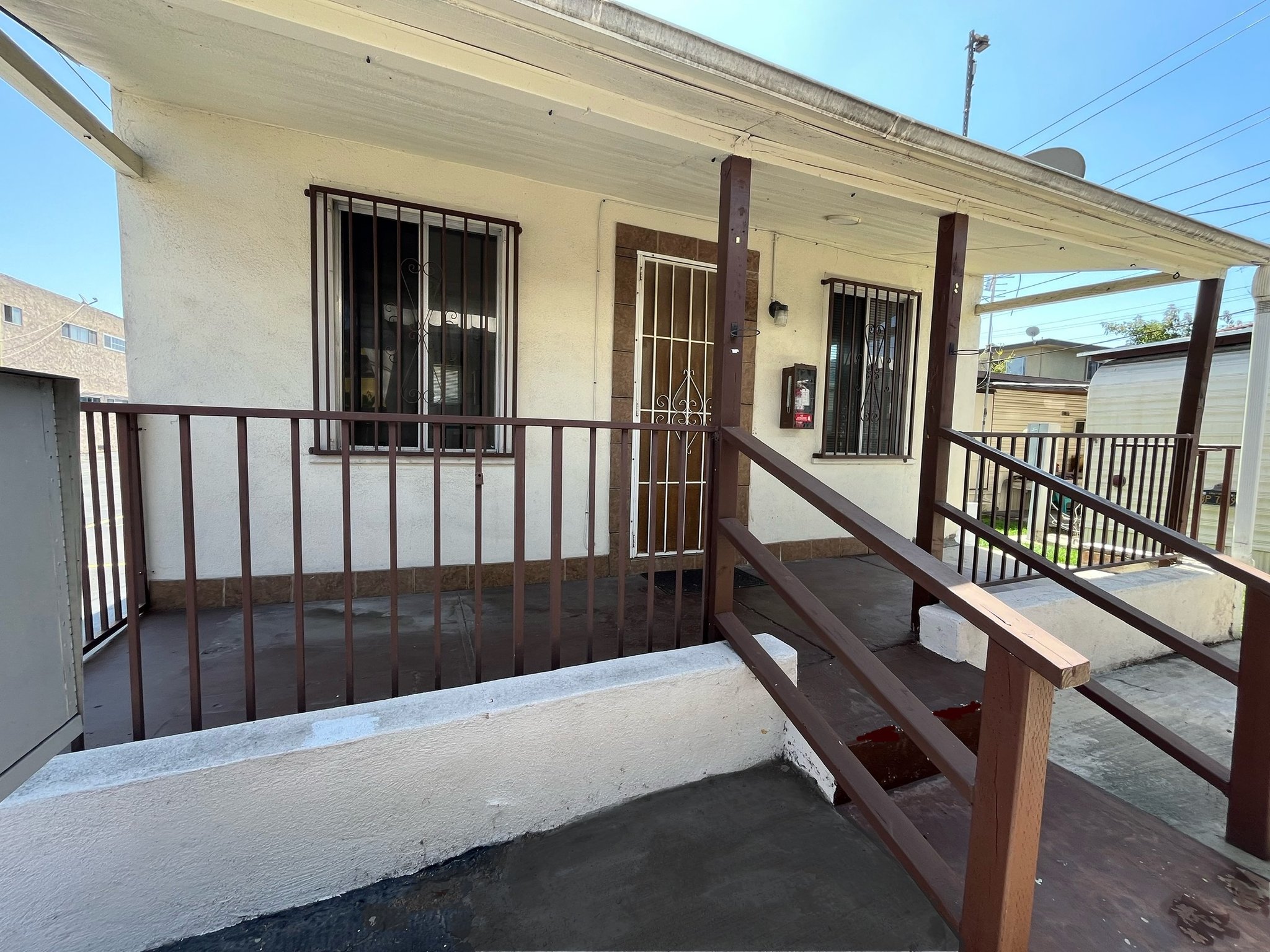 Gardena House: 15012 Lemoli Ave