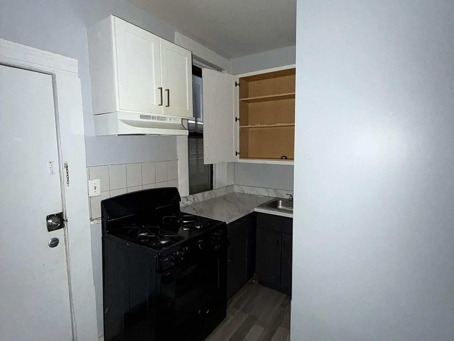 Passaic Apartment: 137-139 3rd St