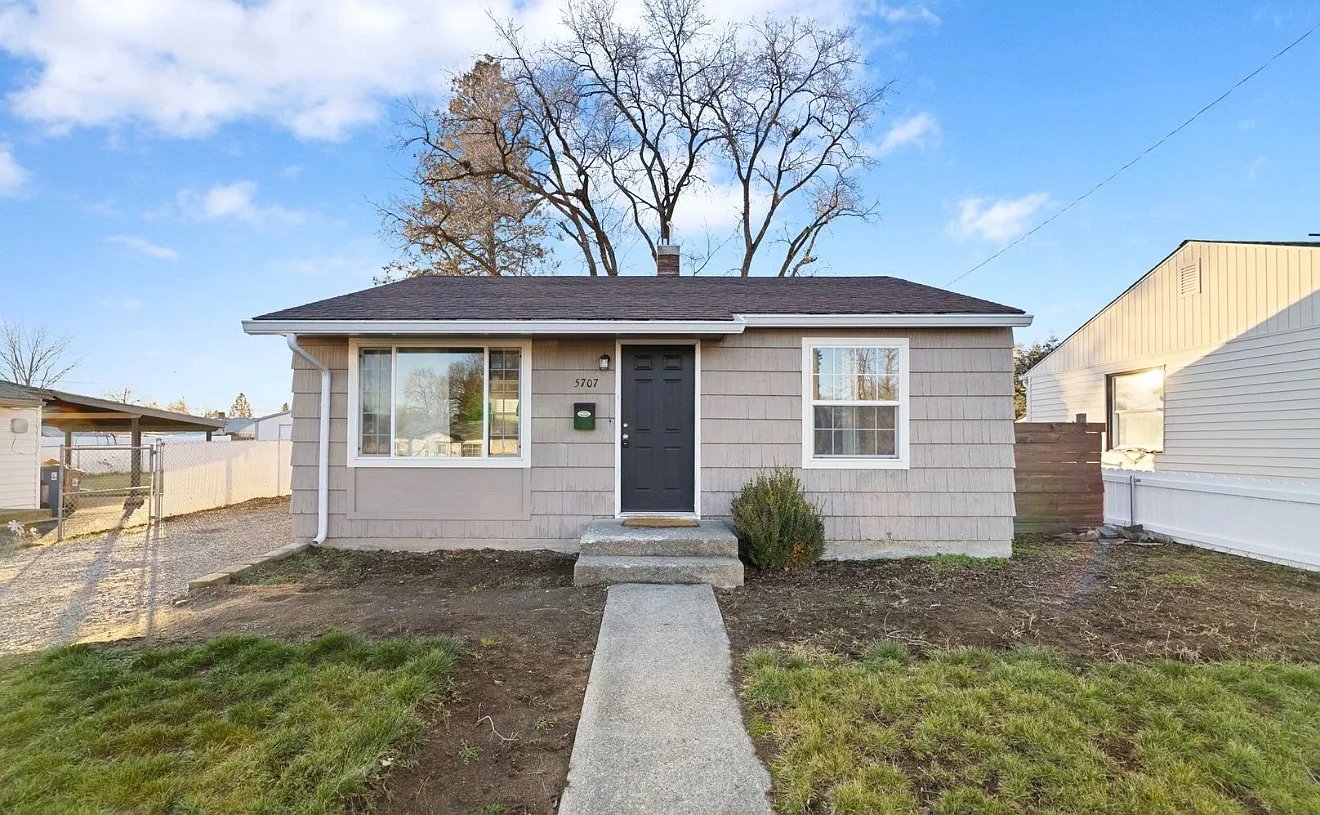 Spokane House: 5707 N Lindeke St