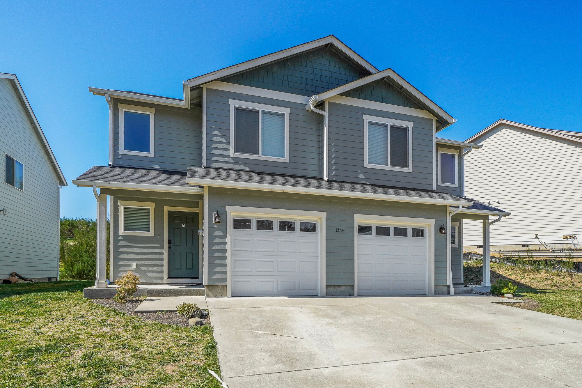 Warrenton Townhome: 1564 SE Honeysuckle Loop