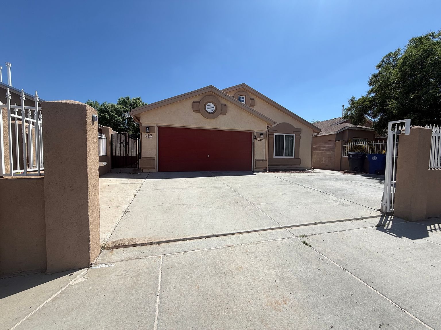 Albuquerque House: 7316 Autumn Breeze Rd SW