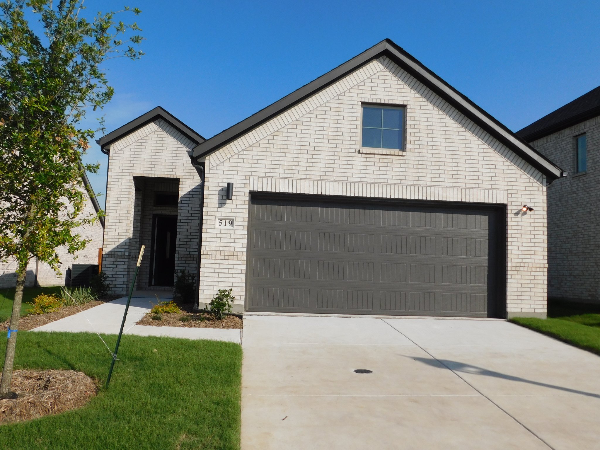 Mckinney House: 519 Green Grass Dr