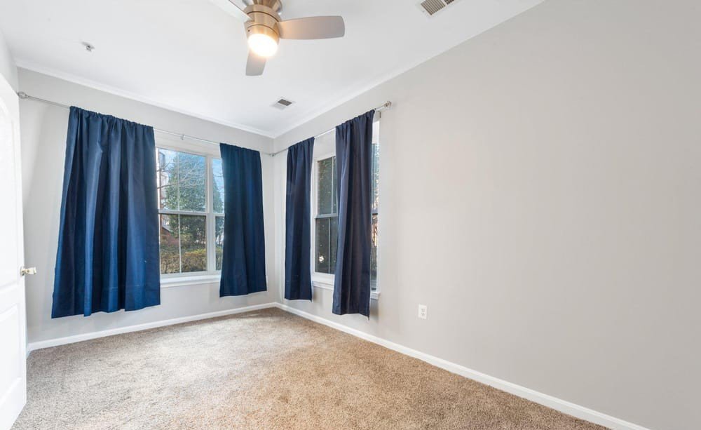 Suitland Condo: 5529 Lanier Avenue