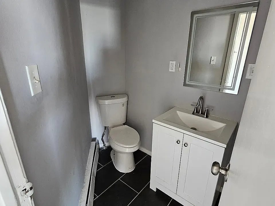 Perth Amboy Apartment: 352-354 New Brunswick Ave