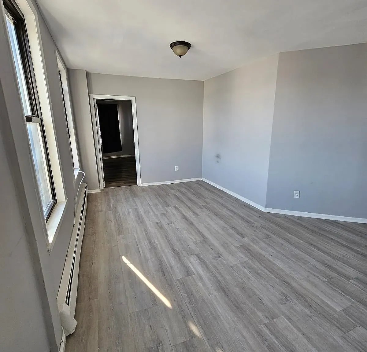 Perth Amboy Apartment: 352-354 New Brunswick Ave