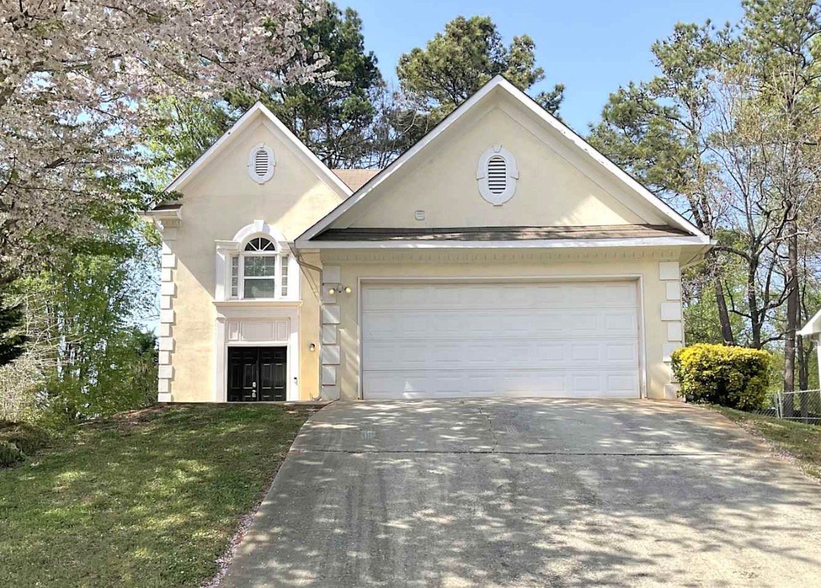 Snellville House: 2401 Boone PI