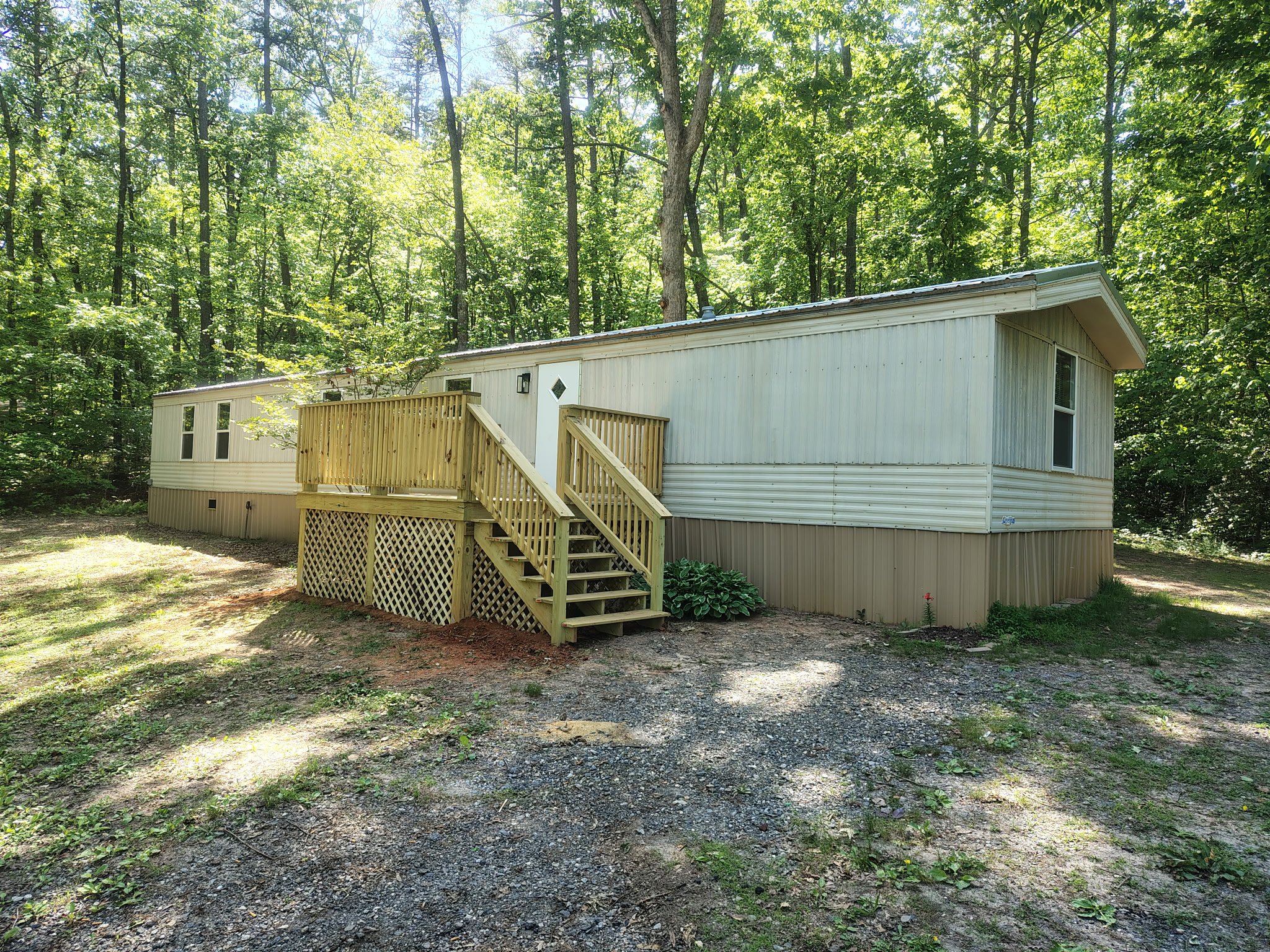 Dahlonega House: 125 Shady Oaks