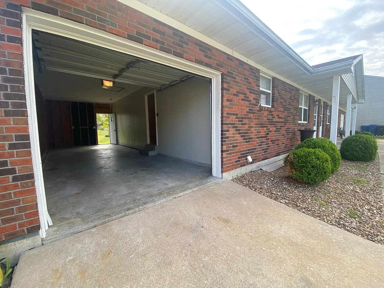 Wentzville Apartment: 608 B Linda Lane