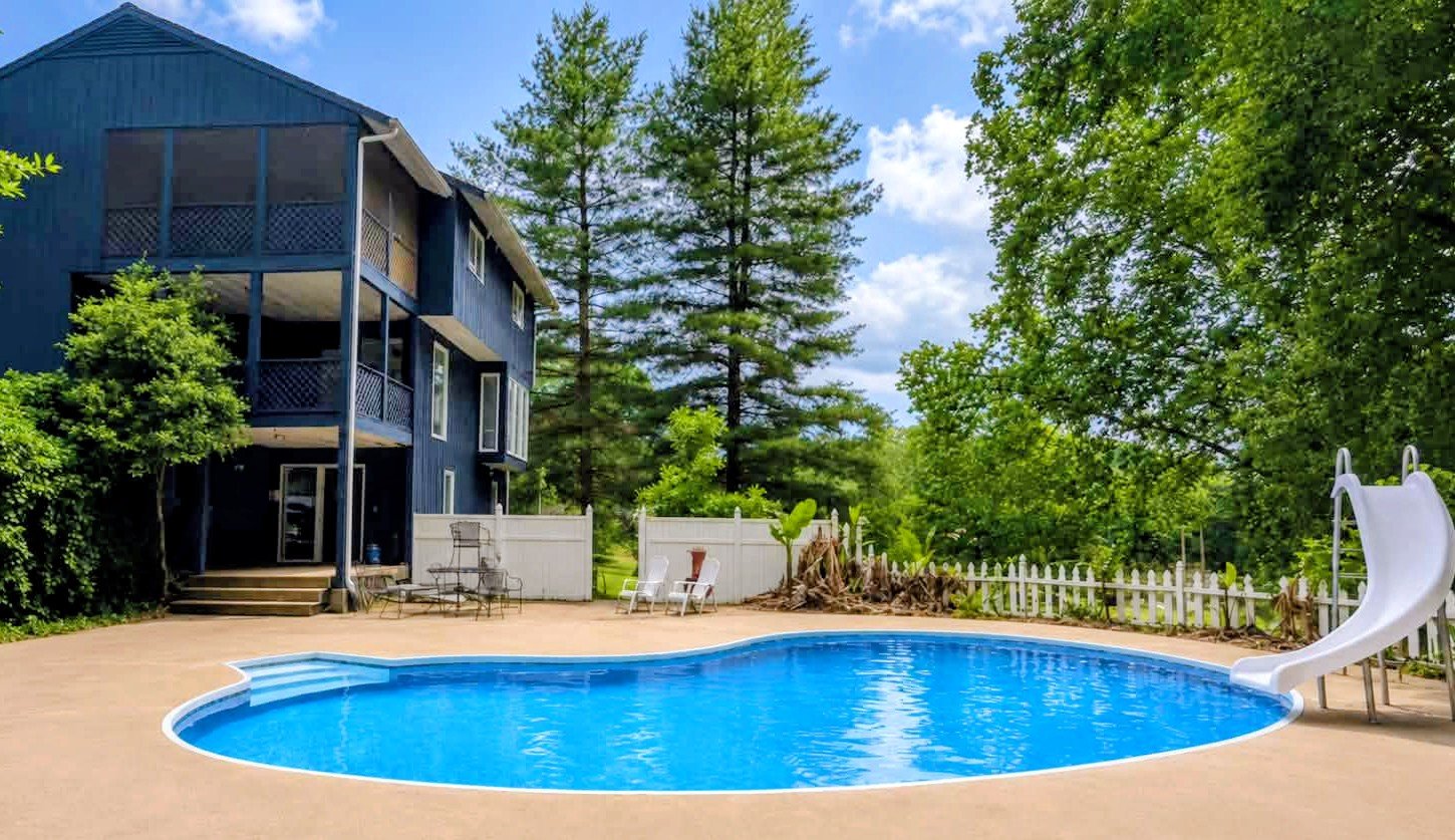 Kingsport House: 5009 Emerald Dr