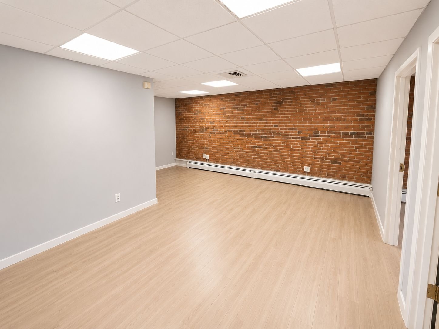 Hartford Apartment: 1 Congress Street,